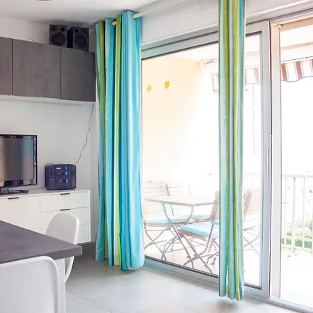 Miramar Apartment